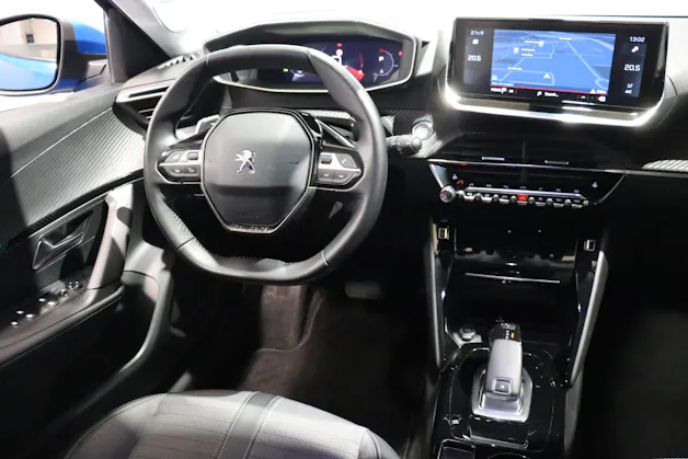 PEUGEOT 2008 1.2 PureTech 130 Allure Pack
