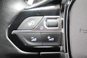 PEUGEOT 2008 1.2 PureTech 130 Allure Pack