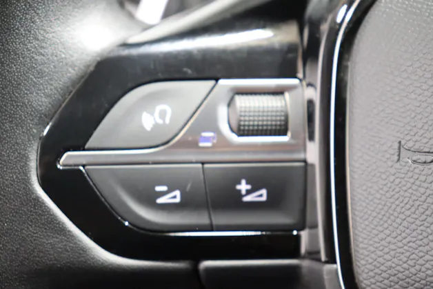 PEUGEOT 2008 1.2 PureTech 130 Allure Pack