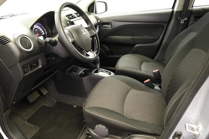 image du véhicule MITSUBISHI SPACE STAR