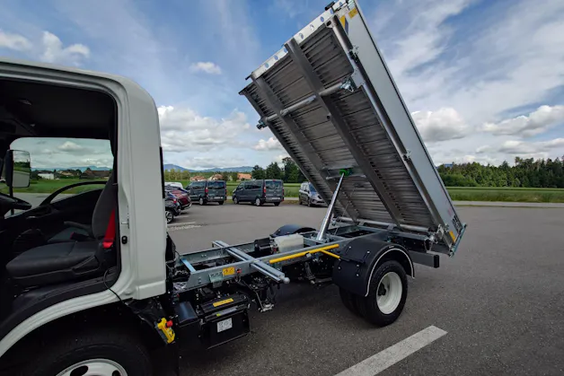 Isuzu M21 Kab.-Ch. E DR 1.9 Ddi T
