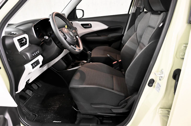 Fahrzeugbild SUZUKI SWIFT