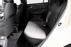 Suzuki Swift 1.2 Sakura Top Hybrid 4x4