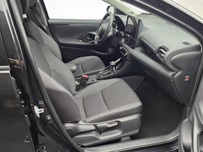 https://vehicle.imgix.net/4308957/eeee8ffb-02ea-4fe7-9d00-872da9bd133c.jpg