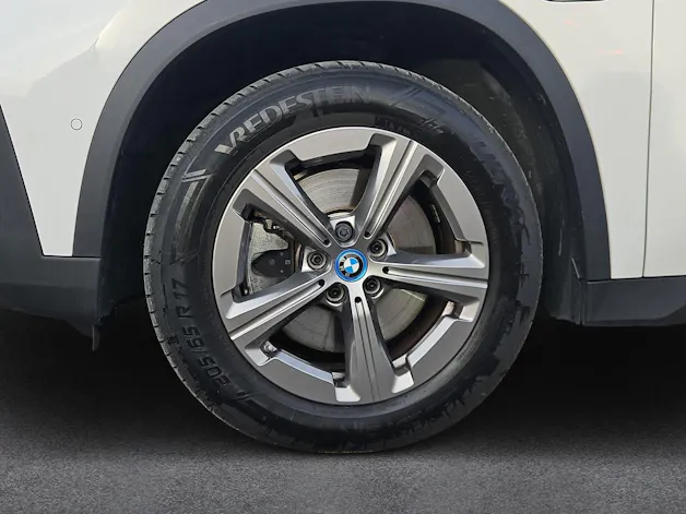BMW X1 30e xDrive U11 (CH) AHK 1.8T