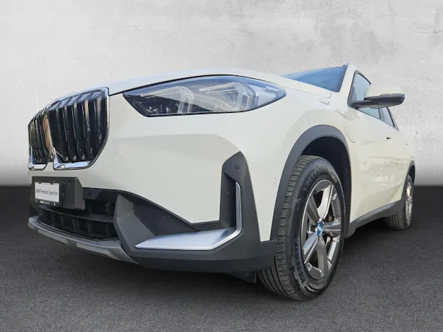 BMW X1 30e xDrive U11 (CH) AHK 1.8T