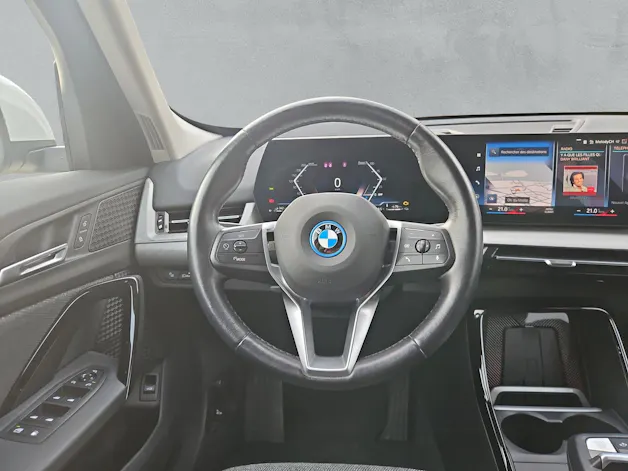 BMW X1 30e xDrive U11 (CH) AHK 1.8T