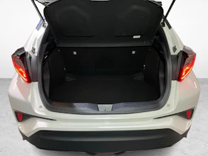 https://vehicle.imgix.net/4309092/ce35e6f6-d866-4f48-a1a2-c4571d19c830.jpg