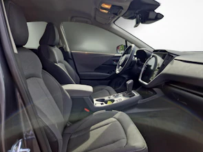 Fahrzeugbild SUBARU Crosstrek 2.0i e-Boxer Swiss Plus