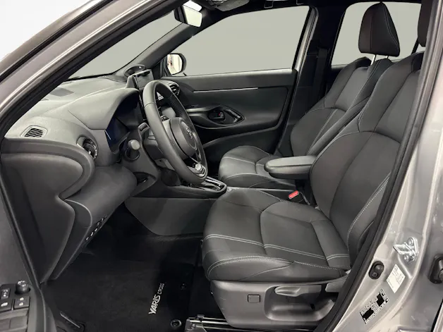 Toyota Yaris Cross 1.5 VVT-i HSD Premium AWD-i