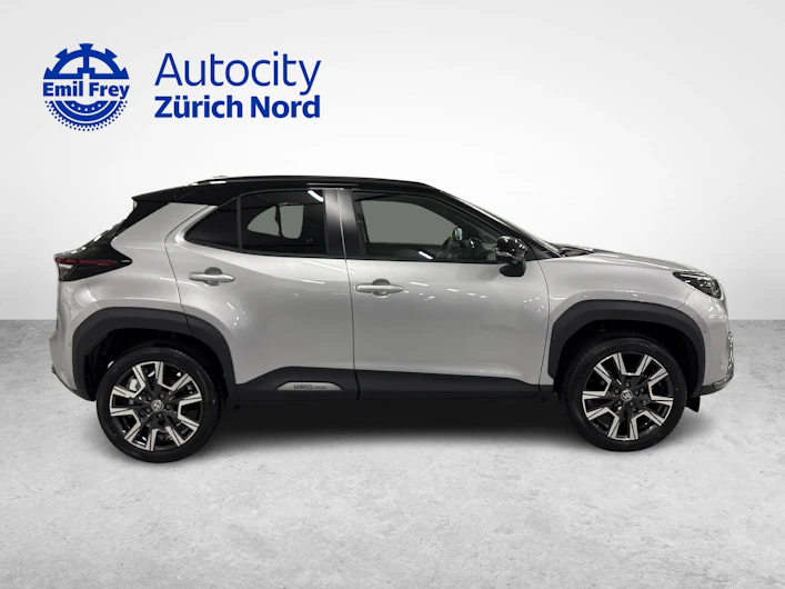 Fahrzeugbild TOYOTA YARIS CROSS