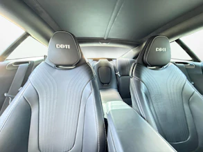 https://vehicle.imgix.net/4309127/33df3f9e-50f3-4839-ad1f-0a448e23be53.jpg