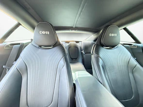 Fahrzeugbild ASTON MARTIN DB11 Coupé 5.2 V12 Bi-Turbo