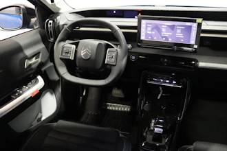 https://vehicle.imgix.net/4309141/7e2a1e2d-b087-4493-bb45-5fb6598a5678.JPG
