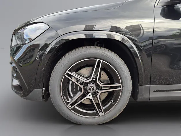Mercedes-Benz GLA 250 Swiss Star AMG Line 4matic