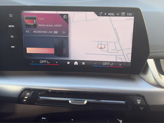 BMW X1 30e xDrive paddles