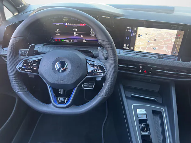 VW Golf VIII Variant 2.0 TSI R DSG 4motion