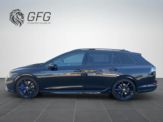 VW Golf VIII Variant 2.0 TSI R DSG 4motion