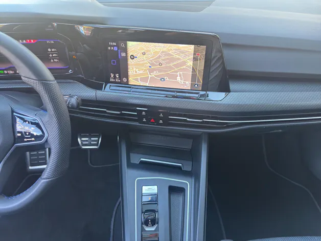 VW Golf VIII Variant 2.0 TSI R DSG 4motion
