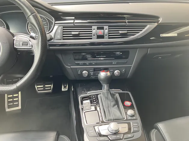 Audi Avant 4.0 V8 TFSI quattro T-Tronic