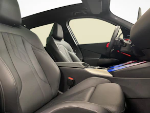https://vehicle.imgix.net/4309263/867ef7d4-5b6d-4519-9558-f66fd822d17e.jpg