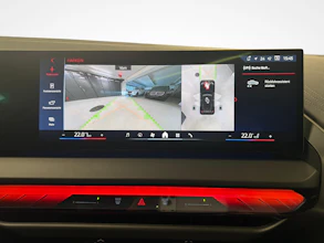 https://vehicle.imgix.net/4309263/cd929c0d-1826-413f-a5a4-bd1b16539410.jpg