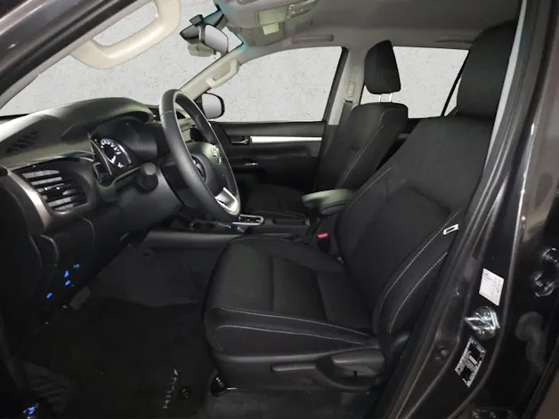 Toyota Hilux Double Cab.-Pick-up 2.4 D-4D 150 Style