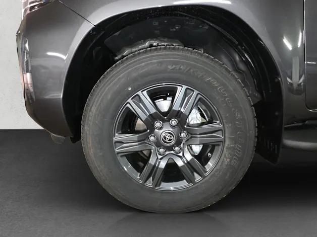 Toyota Hilux Double Cab.-Pick-up 2.4 D-4D 150 Style
