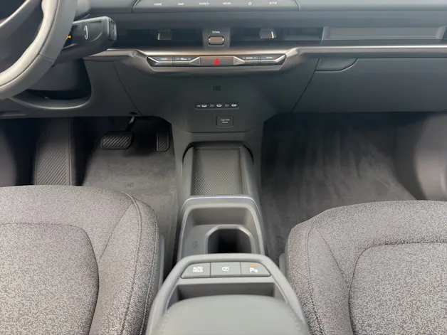 Kia EV2 42.2 kWh Air 4P / 7 CH-Jahre Herstellergarantie / Totwinkelassistent / Lenkradheizung / Sitzheizung vorne