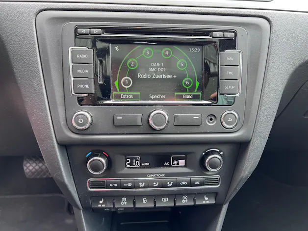 SKODA Rapid Spaceback 1.4 TSI Elegance DSG