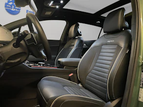 https://vehicle.imgix.net/4309293/7f2e83b8-1886-4350-a888-f8a9c321210d.jpg