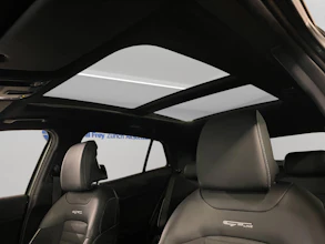 https://vehicle.imgix.net/4309293/f1bca25a-1f05-450d-aac2-5c1bc7537496.jpg
