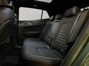 https://vehicle.imgix.net/4309293/f4af1eed-8a08-47c3-a567-59bcd3fc3d19.jpg