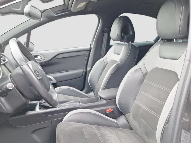 DS Automobiles 4 1.6 THP 165 Sport Chic
