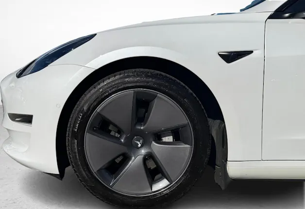 Tesla Model 3 Long Range D