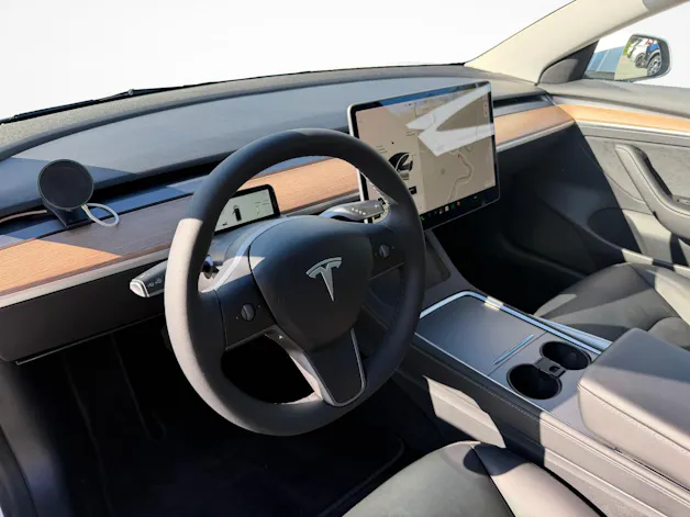 Tesla Model 3 Long Range D