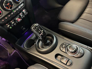 https://vehicle.imgix.net/4309364/b15b674c-f12f-415c-b3d8-f166a209ba12.jpg