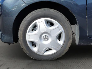 https://vehicle.imgix.net/4309417/3c648c90-1c76-4ceb-aa9d-8b68d0021db9.jpg