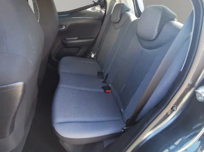 https://vehicle.imgix.net/4309417/e0b76a08-13f8-44a8-b986-122a906561d6.jpg