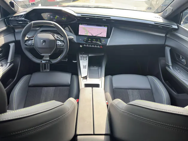 Peugeot 408 1.2 Hybrid 145 GT Exclusive