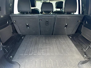 Fahrzeugbild LAND ROVER Defender 110 3.0 D I6 300 X-Dynamic SE mit Standheizung