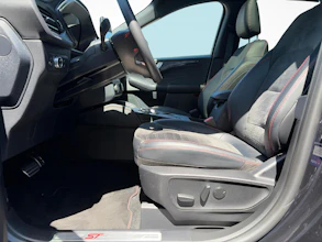 https://vehicle.imgix.net/4309540/7b42745c-6b68-4bee-90b6-e2a051498806.jpg