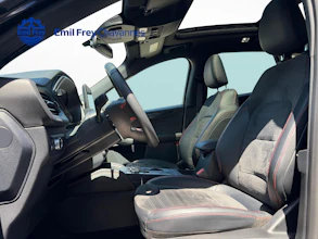 https://vehicle.imgix.net/4309540/7d3034ef-be63-4d79-a0f9-a0f18fa906e2.jpg