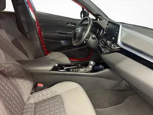 Toyota C-HR 2.0 VVTi HSD Trend