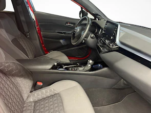image du véhicule TOYOTA C-HR 2.0 VVTi HSD Trend