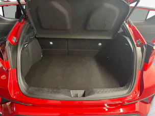 Toyota C-HR 2.0 VVTi HSD Trend