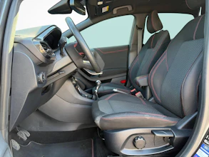 https://vehicle.imgix.net/4309553/982eef7b-3460-4d93-a443-9f1045428eb9.jpg