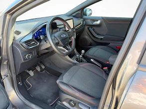 https://vehicle.imgix.net/4309553/ba795d42-9236-4bf4-b0bc-813e4534e18f.jpg