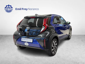 https://vehicle.imgix.net/4309642/582c656d-5bdc-439e-a98f-0827f2e5a43a.jpg
