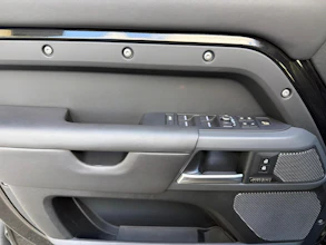 https://vehicle.imgix.net/4309773/110299a3-8131-435e-aa7d-128a9ee80970.jpg